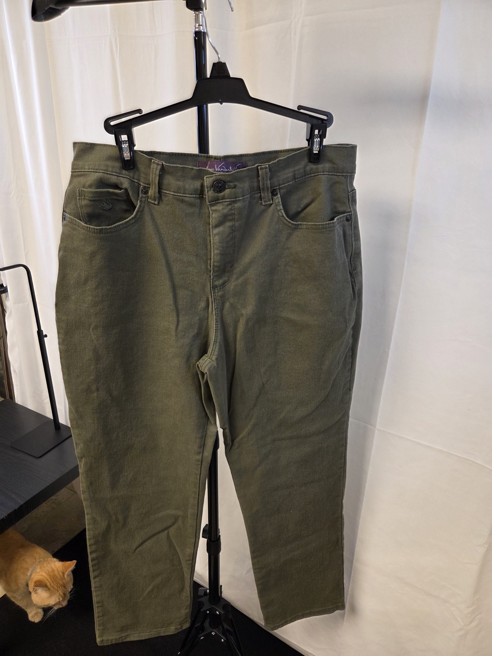 Gloria Vanderbilt Women's Straight Leg Jeans in Olive Green